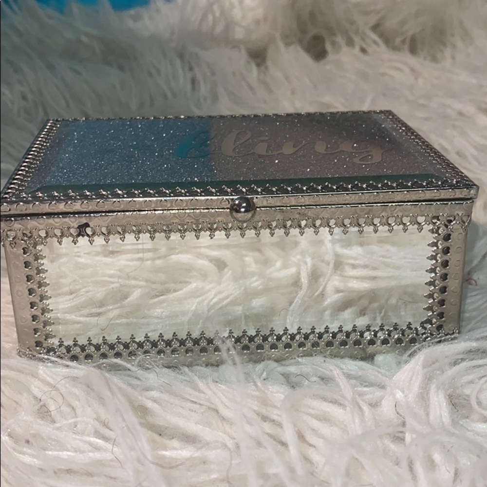 jewelry box